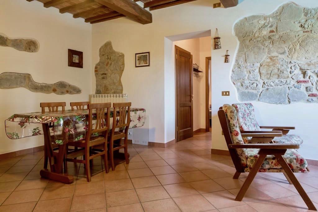 Agriturismo Lo Strettoio 카스텔누오보베라덴가 외부 사진